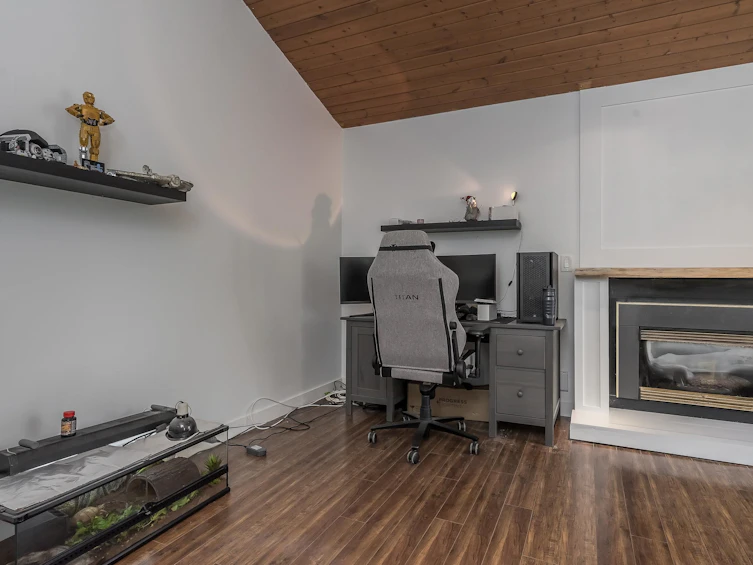 19212 Fairway Drive, Surrey, BC, V3S 5M8 - 12