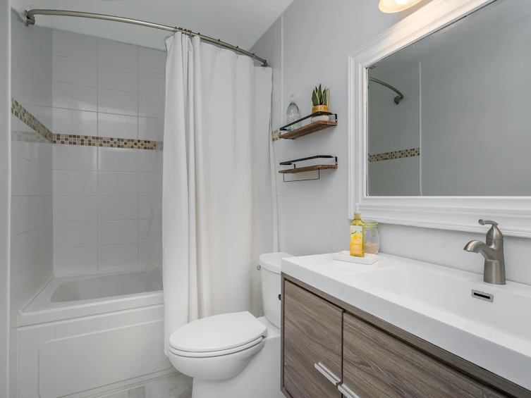 19212 Fairway Drive, Surrey, BC, V3S 5M8 - 18