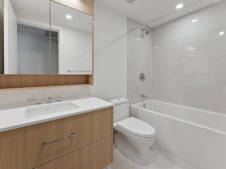 2101-9675 King George Boulevard, Surrey, BC, V3T 2V3 - 22