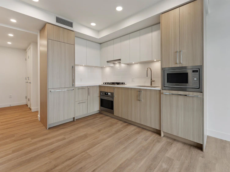 2101-9675 King George Boulevard, Surrey, BC, V3T 2V3 - 14