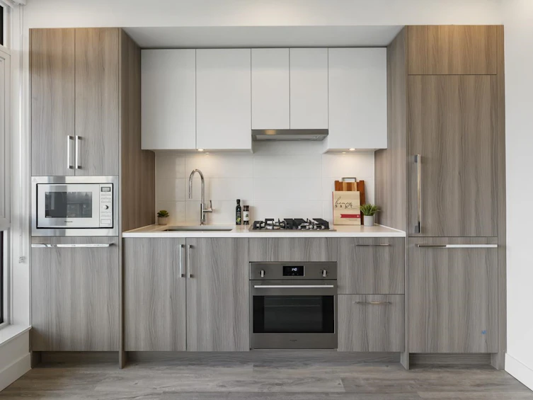 1406-9675 King George Boulevard, Surrey, BC, V3T 2V3 - 9