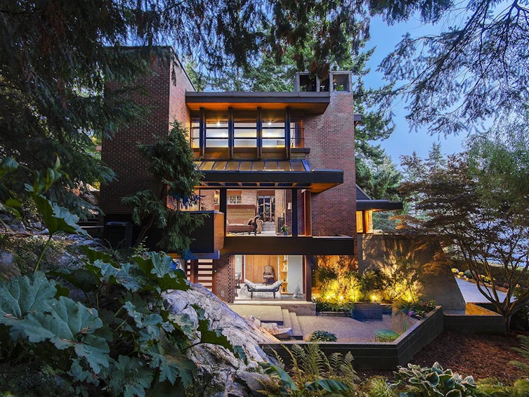 4651 Marine Drive, West Vancouver, BC, V7W 2P1