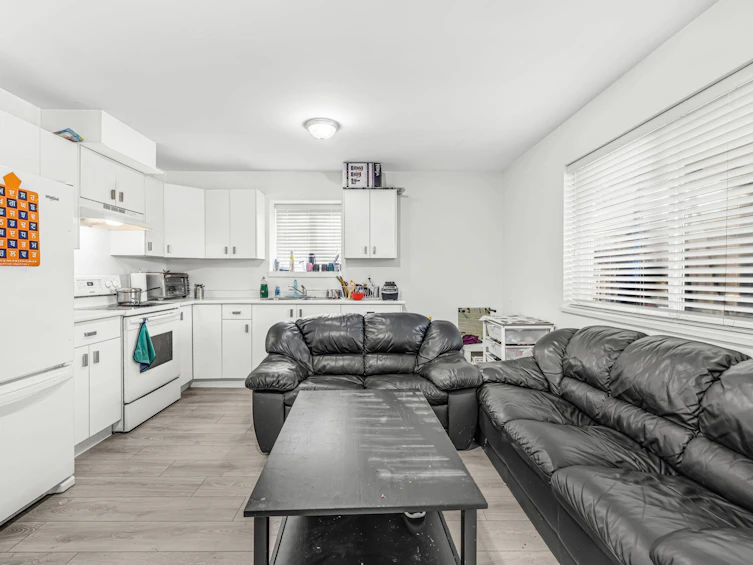 14001 60 Avenue, Surrey, BC, V3X 2N2 - 35