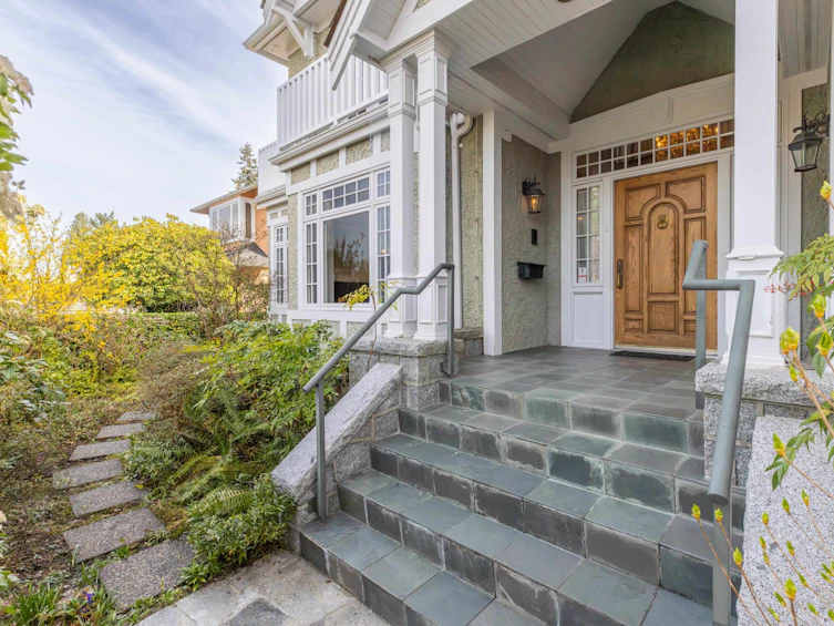 2588 W 34th Avenue, Vancouver, BC, V6N 2J2 - 28