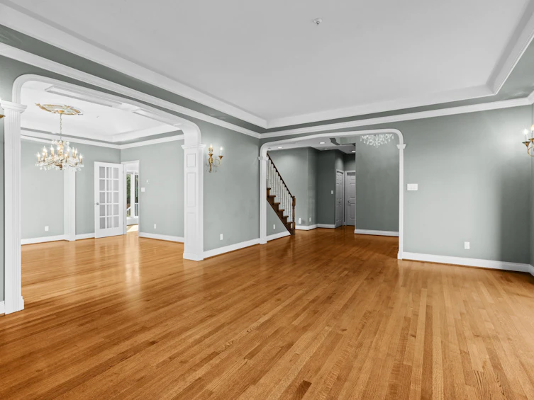 2588 W 34th Avenue, Vancouver, BC, V6N 2J2 - 4