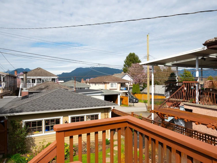 4317 Dundas Street, Burnaby, BC, V5C 1B4 - 24