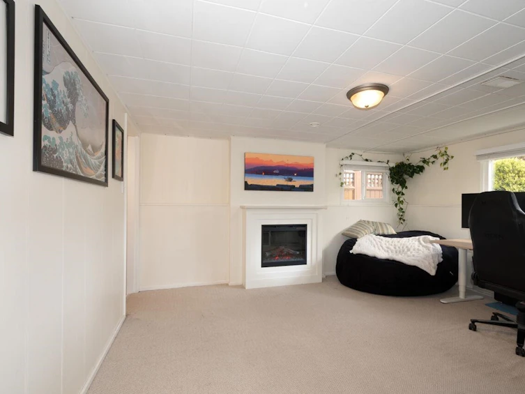 4317 Dundas Street, Burnaby, BC, V5C 1B4 - 14