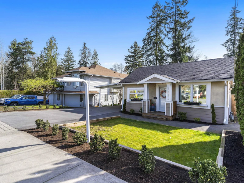 12074 232nd Street, Maple Ridge BC V2X 6T3