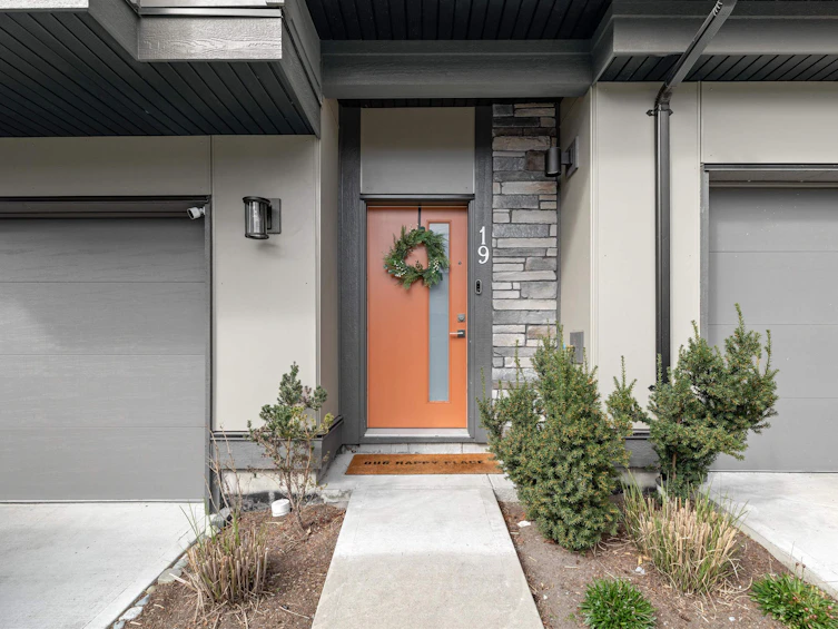 19-3535 Princeton Avenue, Coquitlam, BC, V3E 0P1 - 2