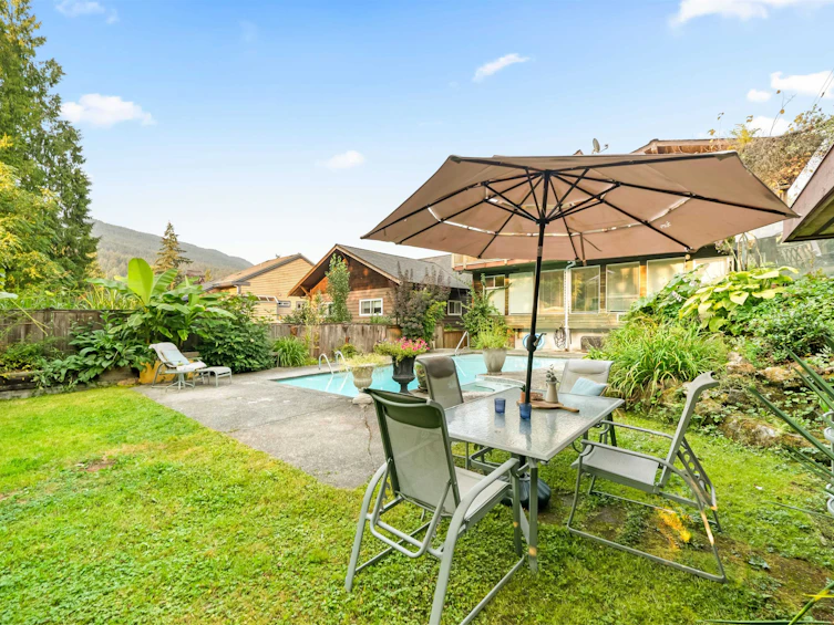 1979 Eastleigh Lane, North Vancouver, BC, V7G 1W1 - 26