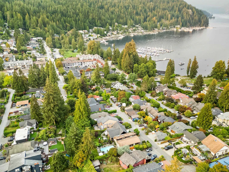 1979 Eastleigh Lane, North Vancouver, BC, V7G 1W1 - 33