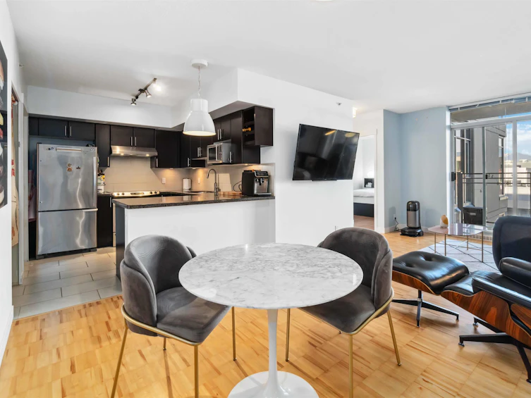307-2520 Manitoba Street, Vancouver, BC, V5Y 3A6 - 16
