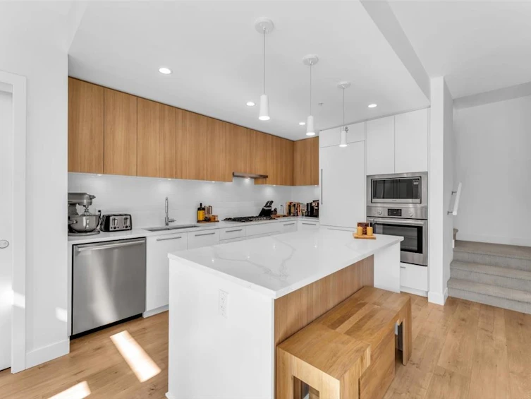 175-2035 Glenaire Drive, North Vancouver, BC, V7P 1Y2 - 6