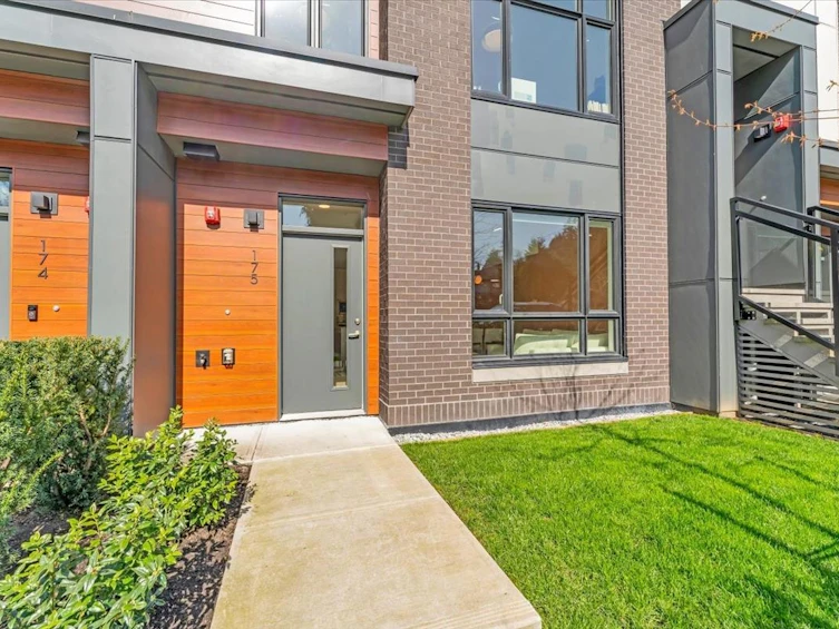 175-2035 Glenaire Drive, North Vancouver, BC, V7P 1Y2