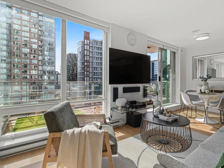 803-565 Smithe Street, Vancouver, BC, V6B 0E4 - 6