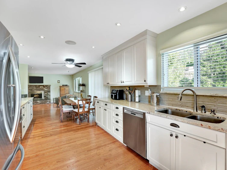 1 Mcnair Bay, Port Moody, BC, V3H 3N8 - 7