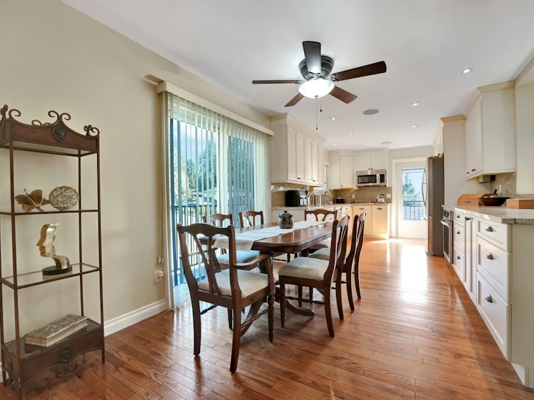 1 Mcnair Bay, Port Moody, BC, V3H 3N8 - 8