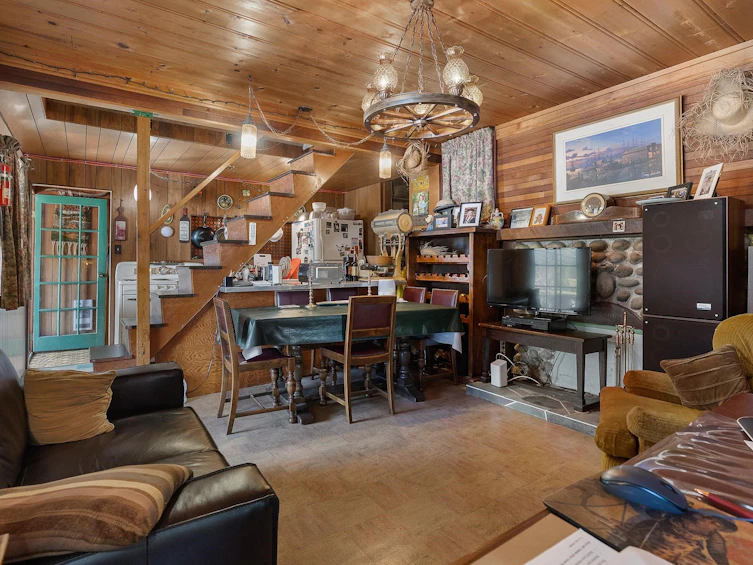 226 Lakeshore Drive, Cultus Lake, BC, V2R 5A2 - 4
