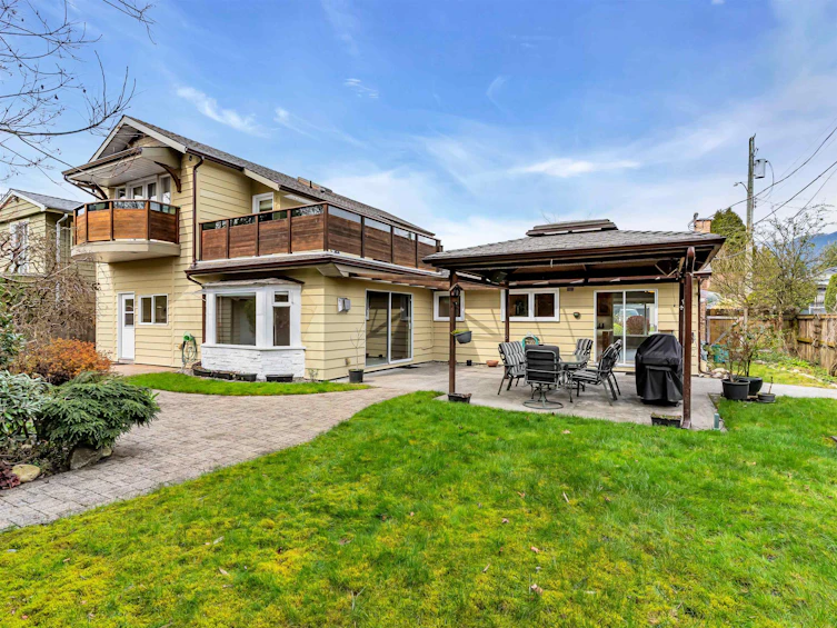 1367 Cottonwood Crescent, North Vancouver, BC, V7P 1L2 - 3