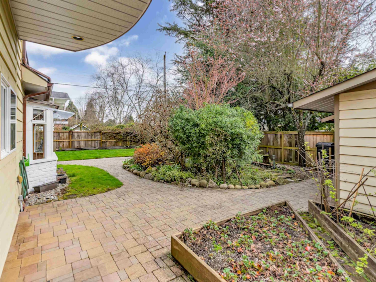 1367 Cottonwood Crescent, North Vancouver, BC, V7P 1L2 - 5
