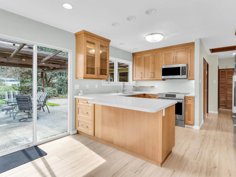 1367 Cottonwood Crescent, North Vancouver, BC, V7P 1L2 - 11