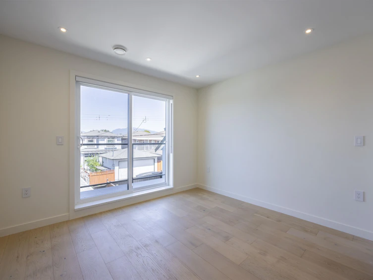 3225 E 29th Avenue, Vancouver, BC, V5R 1W4 - 20