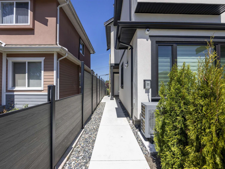 3225 E 29th Avenue, Vancouver, BC, V5R 1W4 - 3