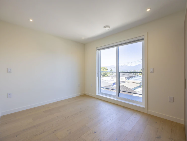 3225 E 29th Avenue, Vancouver, BC, V5R 1W4 - 17