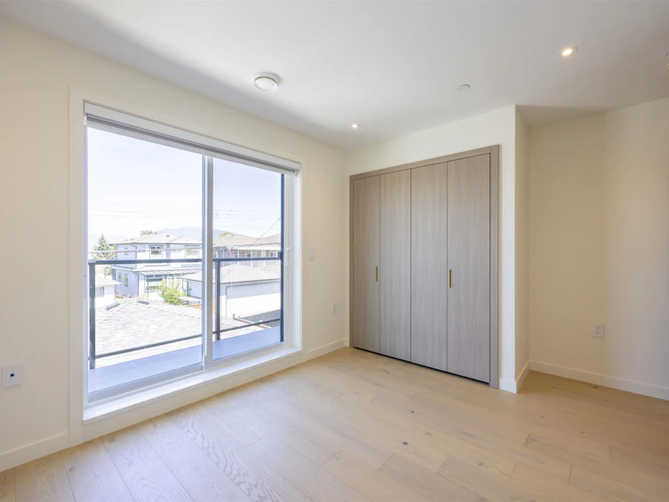 3225 E 29th Avenue, Vancouver, BC, V5R 1W4 - 18
