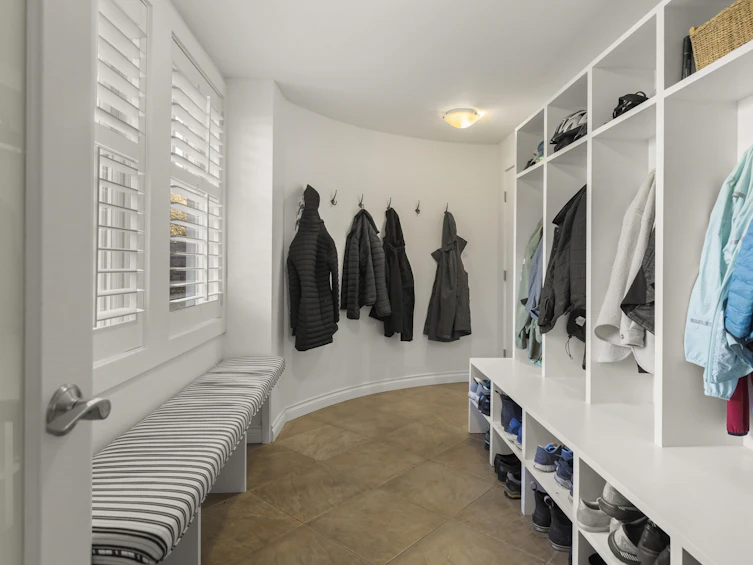 3862 W 38th Avenue, Vancouver, BC, V6N 2Y4 - 4