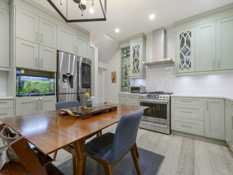 2078 Charles Street, Vancouver, BC, V5L 2T9 - 12