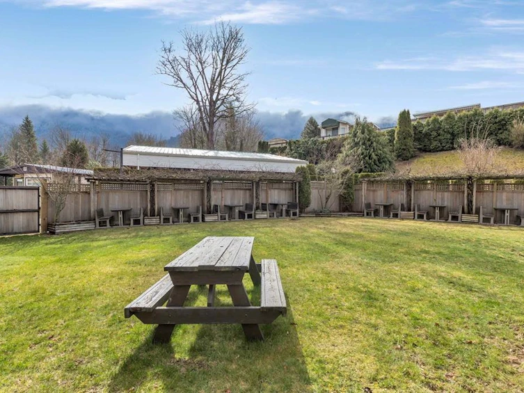 109-1436 Frost Road, Columbia Valley, BC, V2R 4X8 - 9