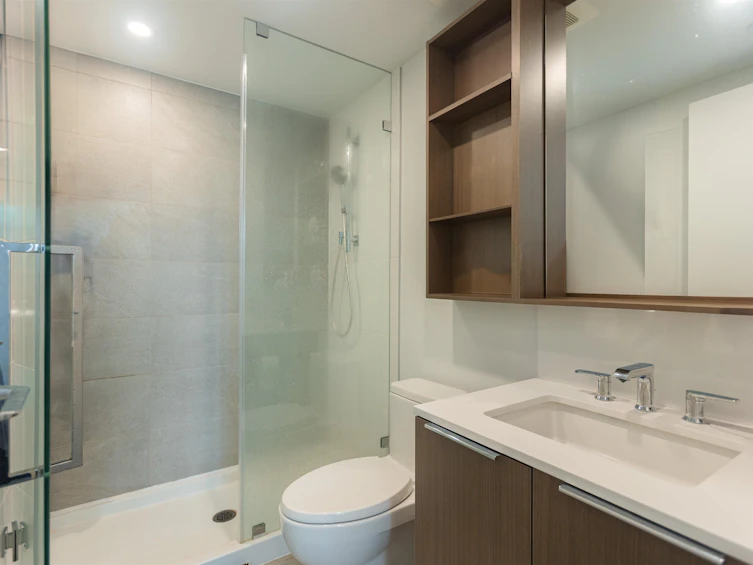 402-645 Como Lake Avenue, Coquitlam, BC, V3J 0N9 - 7