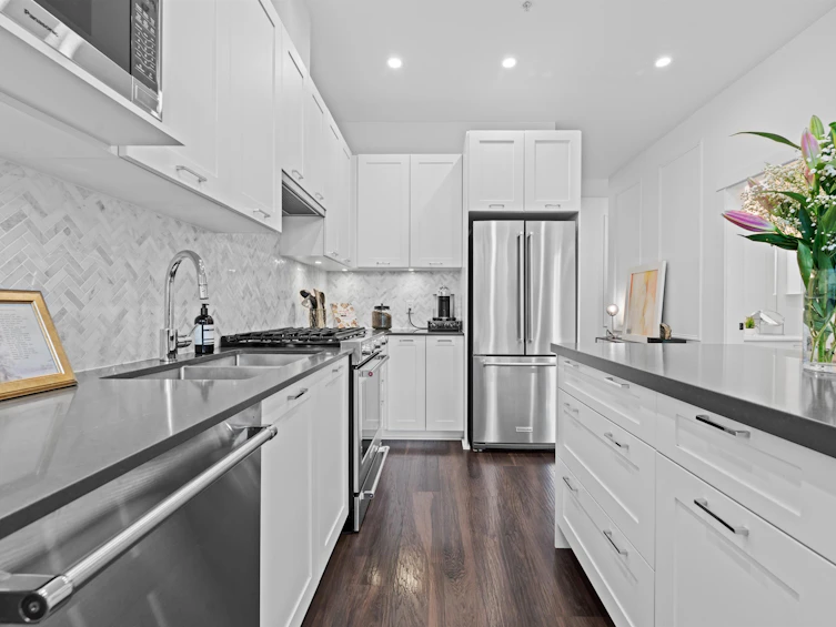 105-131 E 3rd Street, North Vancouver, BC, V7L 0E3 - 14