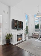 105 131 E 3rd Street
