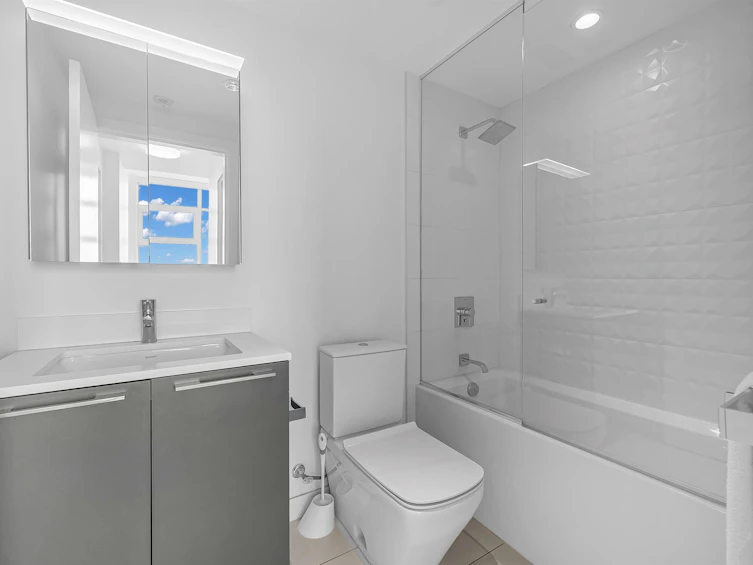 PH6-2221 E 30th Avenue, Vancouver, BC, V5N 0G6 - 13