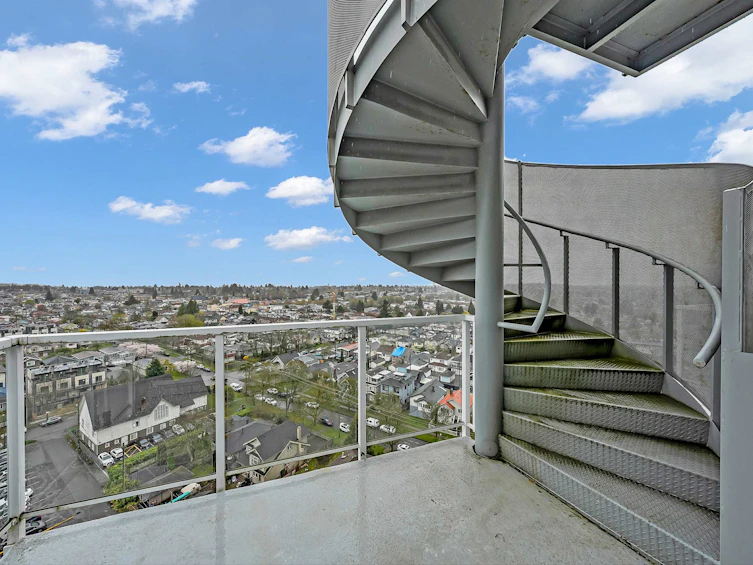 PH6-2221 E 30th Avenue, Vancouver, BC, V5N 0G6 - 16