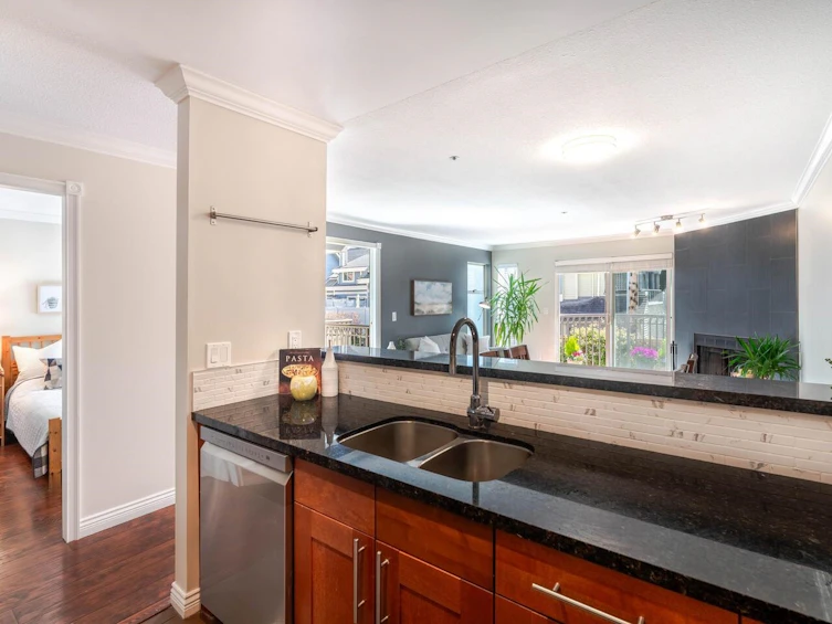 204-888 W 13th Avenue, Vancouver, BC, V5Z 1P2 - 12