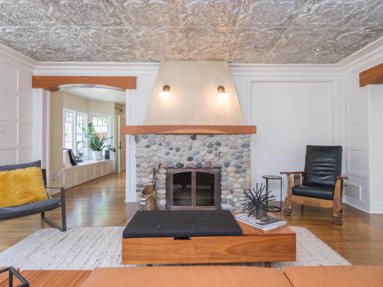 3179 Capilano Crescent, North Vancouver, BC, V7R 4H4 - 2
