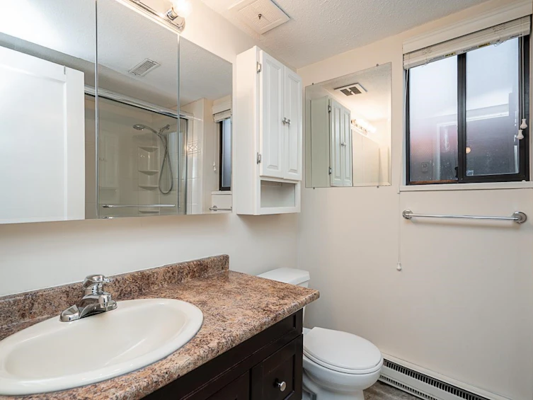 1249 E 31st Avenue, Vancouver, BC, V5V 5B3 - 34
