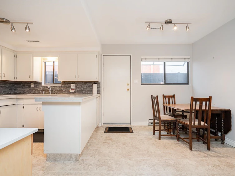 1249 E 31st Avenue, Vancouver, BC, V5V 5B3 - 29