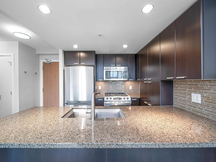 1905-2200 Douglas Road, Burnaby, BC, V5C 0G8 - 7