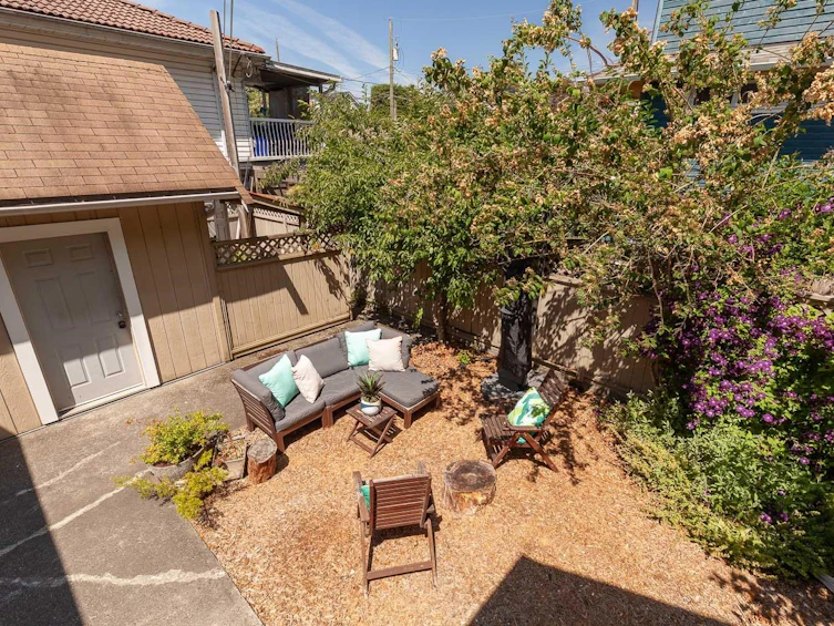 2487 Turner Street, Vancouver, BC, V5K 2E7 - 17
