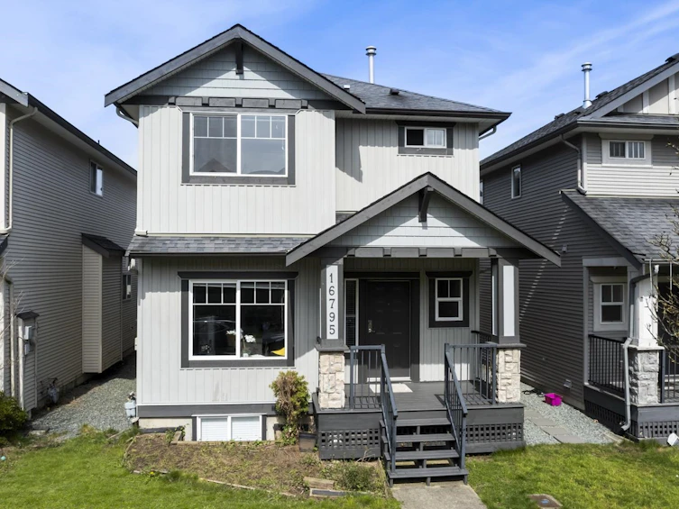16795 61 Avenue, Surrey, BC, V3S 0Z1