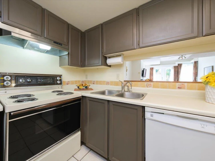 5-230 W 15th Street, North Vancouver, BC, V7M 1S3 - 8
