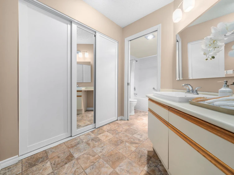 406-2800 Chesterfield Avenue, North Vancouver, BC, V7N 4M1 - 18