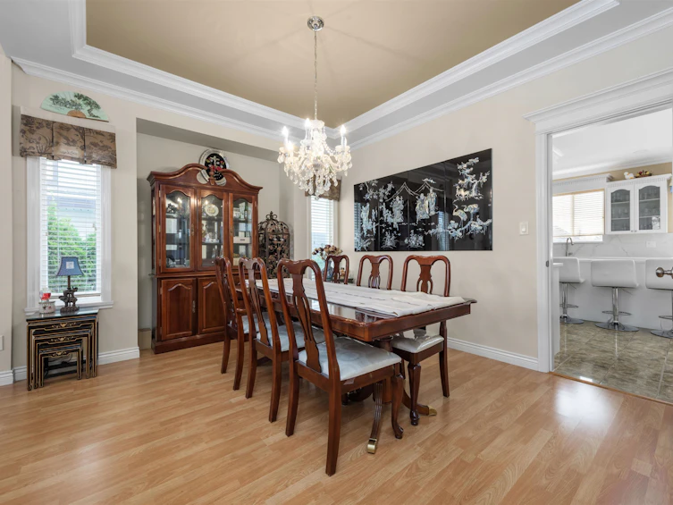9061 141a Street, Surrey, BC, V3V 8E1 - 9