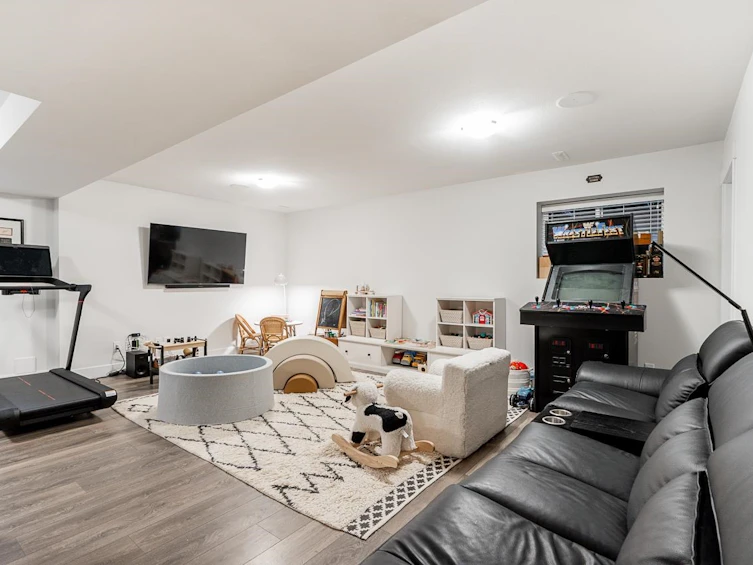 16487 25 Avenue, Surrey, BC, V3Z 0S2 - 26