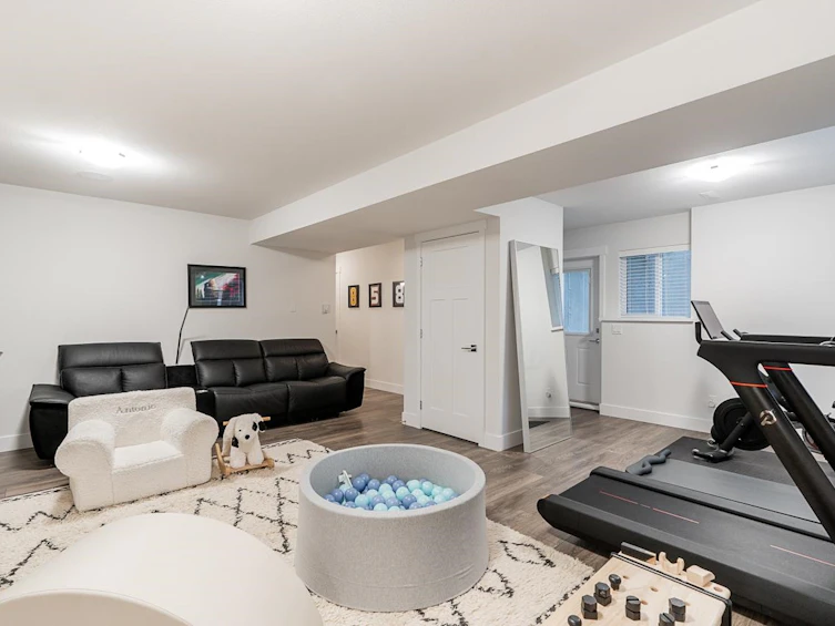 16487 25 Avenue, Surrey, BC, V3Z 0S2 - 28