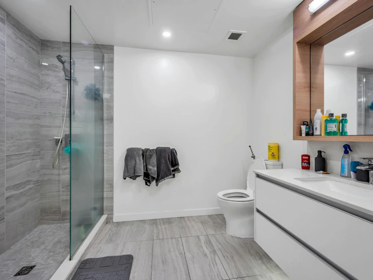 702-6633 Buswell Street, Richmond, BC, V6Y 0M3 - 4
